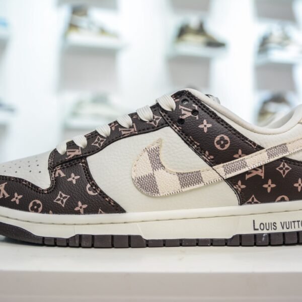 NK Dunk Low x LV Monogram/Checkered - Sneakers