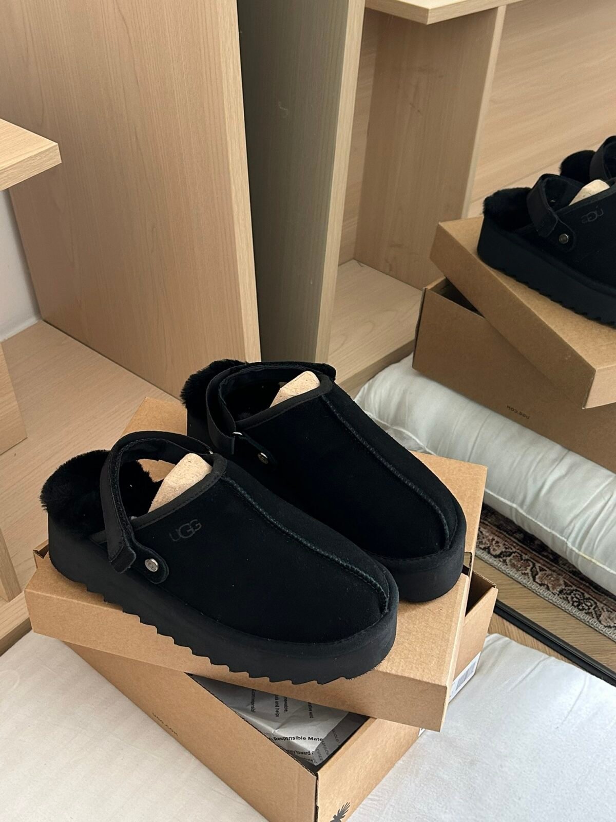 UGG Tazz – Chaussures – Noir — 5
