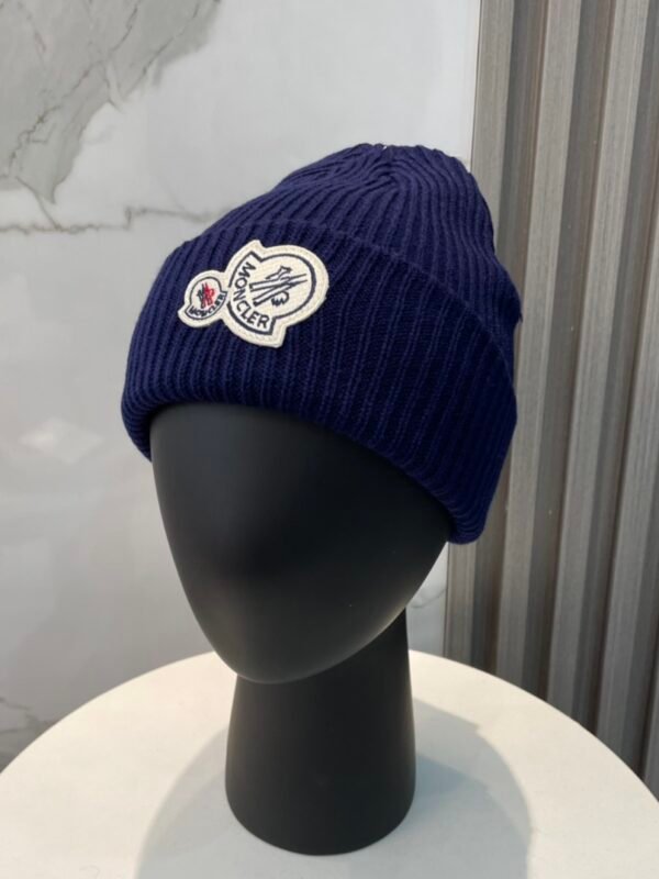 MCL Logo Beanie Navy – Hut – Rot
