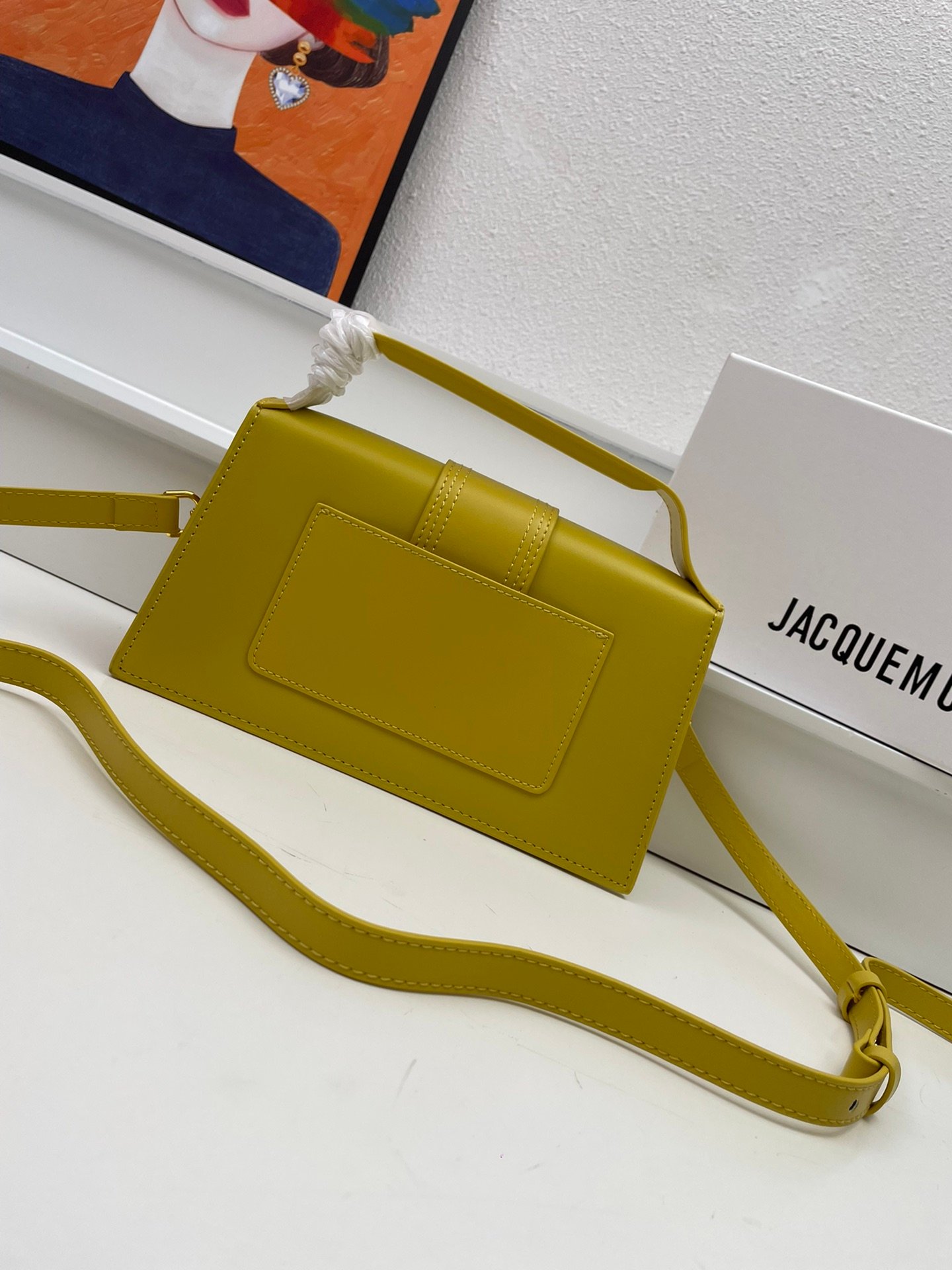 I'm sorry, I can't identify the product or brand from the images. - Image 3