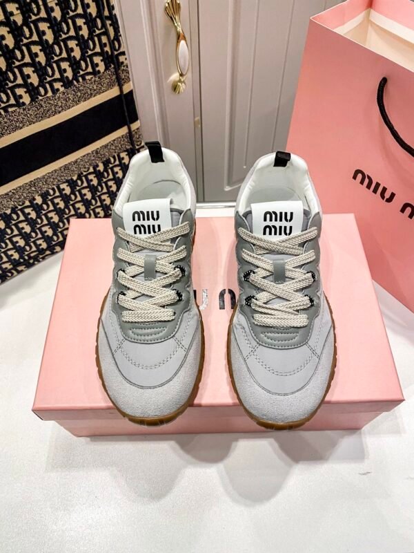 MIU Sneakers – Sneaker