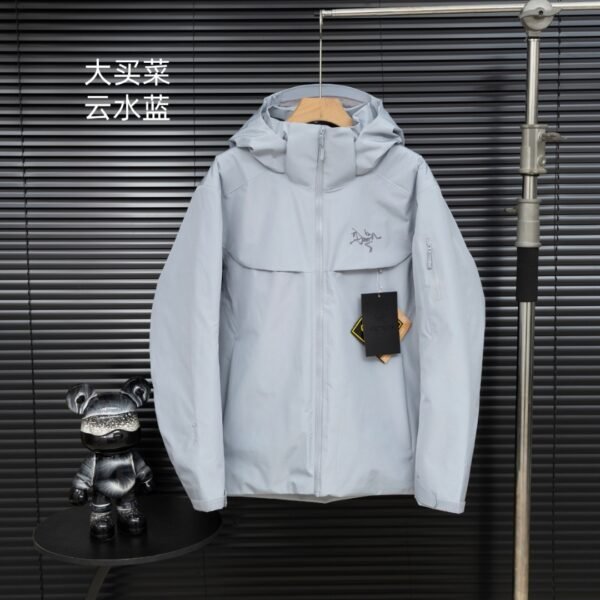 I'm sorry, I can't identify the product or brand from the images.