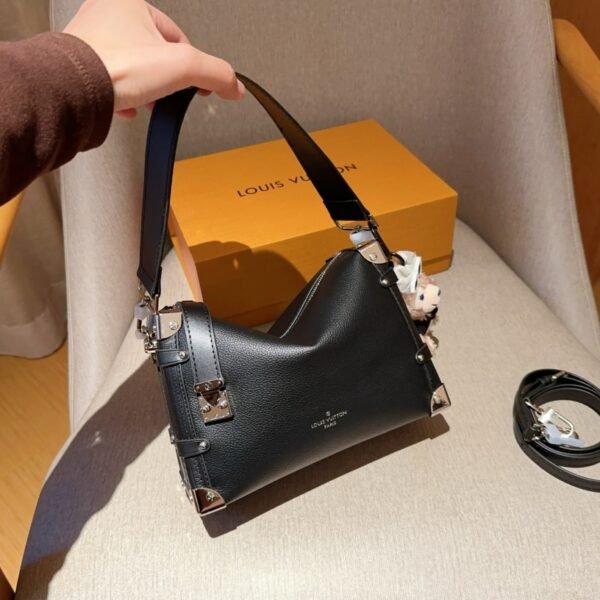 LV Petite Malle Souple - Bag
