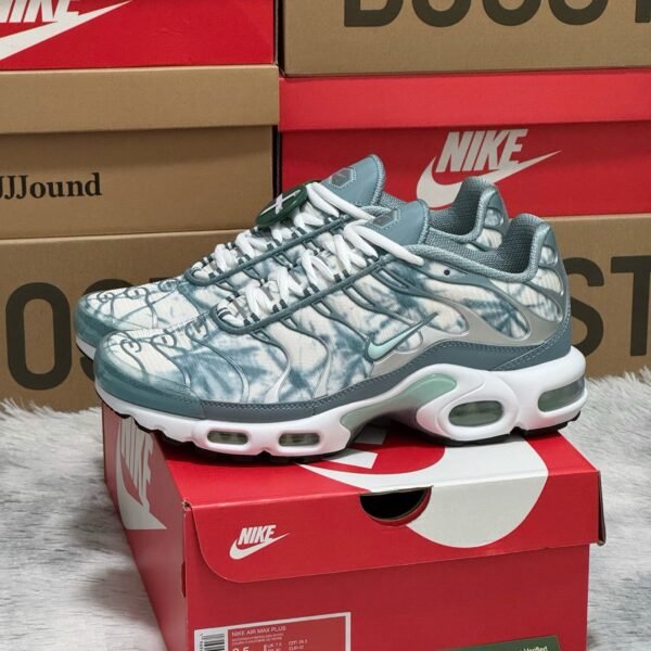 NK Air Max Plus - Sneakers