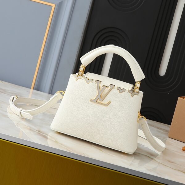 LV Capucines BB White Leather - Bag