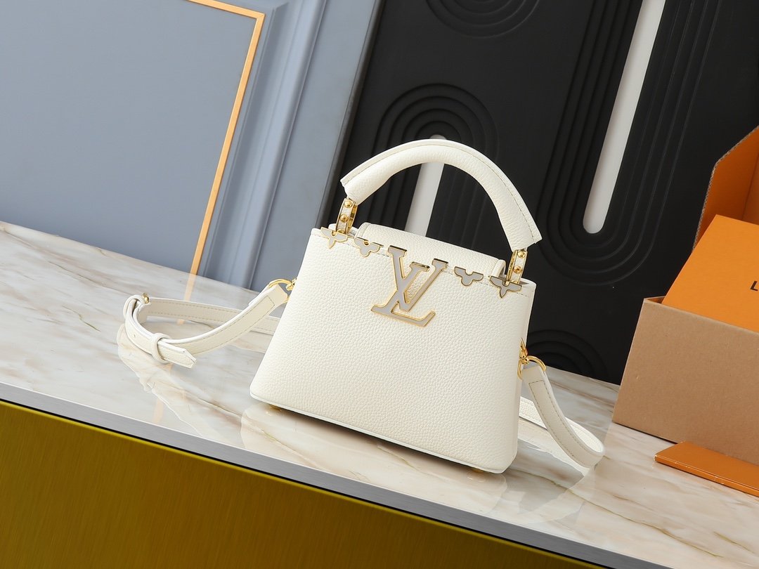 LV Capucines BB White Leather - Bag