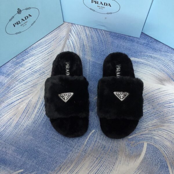 PR Faux Fur Slides - Slides