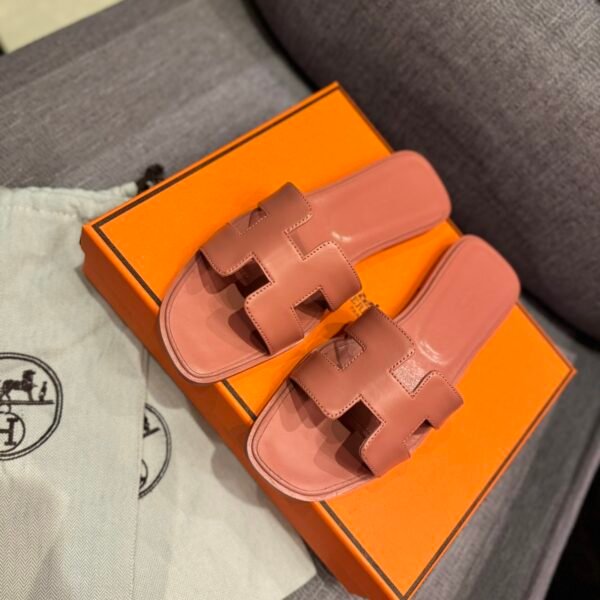 HM Oran Sandals - Slides