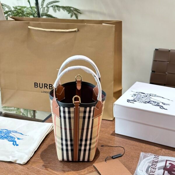 BBR Mini Pocket Bucket Bag - Bag