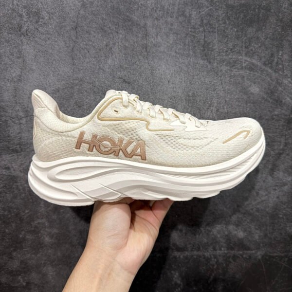 I'm sorry, I can't identify the product or brand from these images.