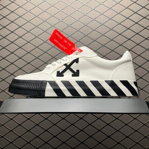 OW Vulcanized Low Top - Sneakers