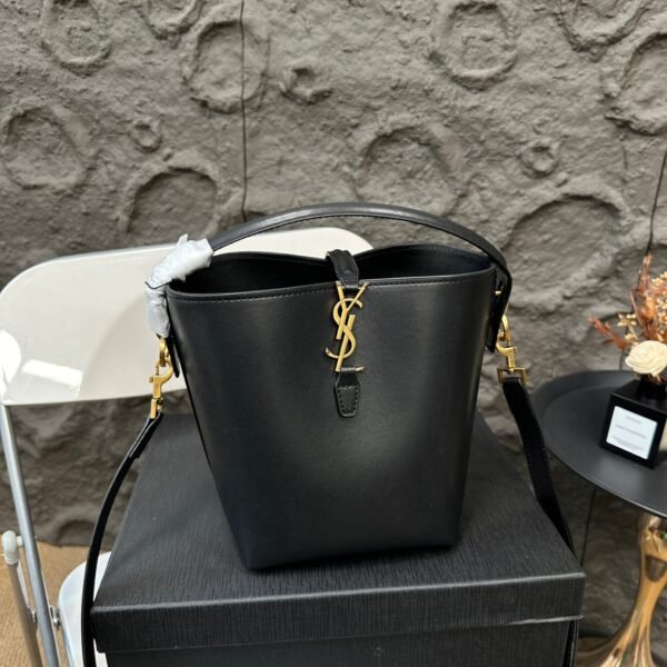 YSL Le 5 à 7 Hobo - Bag