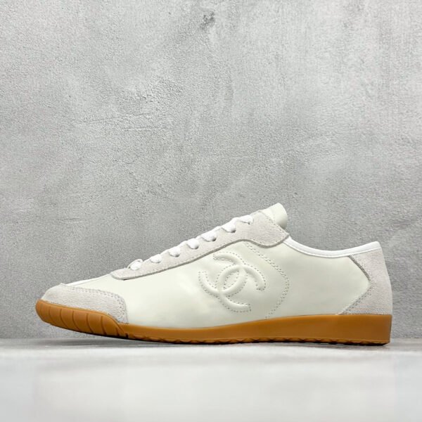 CC 22B Trainers - Sneakers