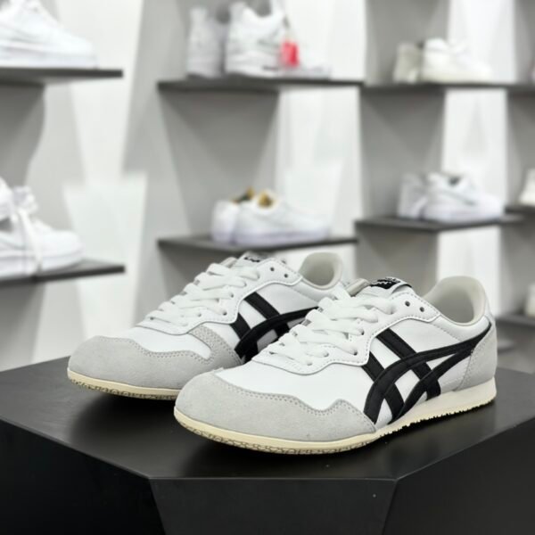```NK Cortez Basic Leather White/Black - Sneakers```