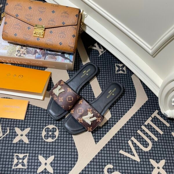 LV Lock It - Slides