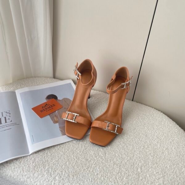 HM Oran Sandals - Sandals