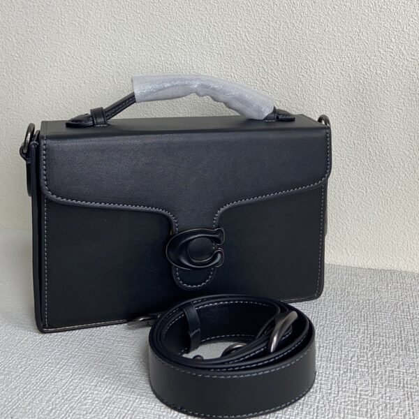 I'm unable to identify the brand or model of this product.