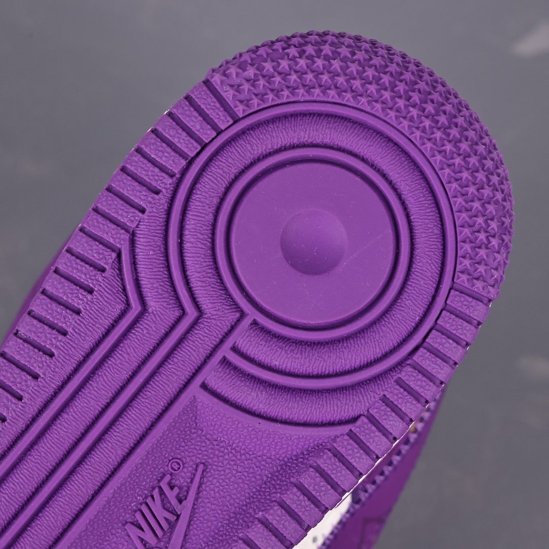 LV Trainer Sneaker Purple Monogram - Sneakers - Image 4