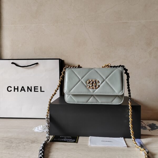CC 19 Wallet on Chain - Bag