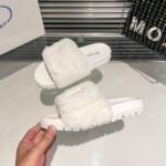PR Faux Fur Slides – Slide