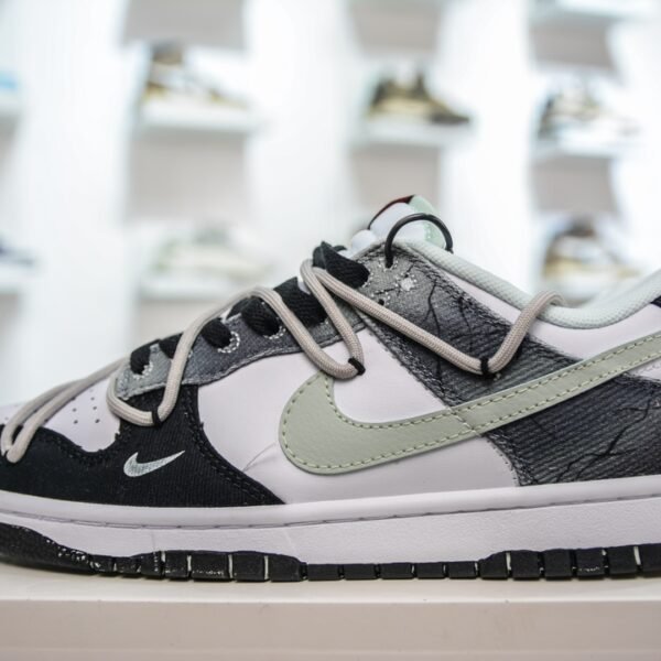NK Dunk Low x HUF San Francisco - Sneakers