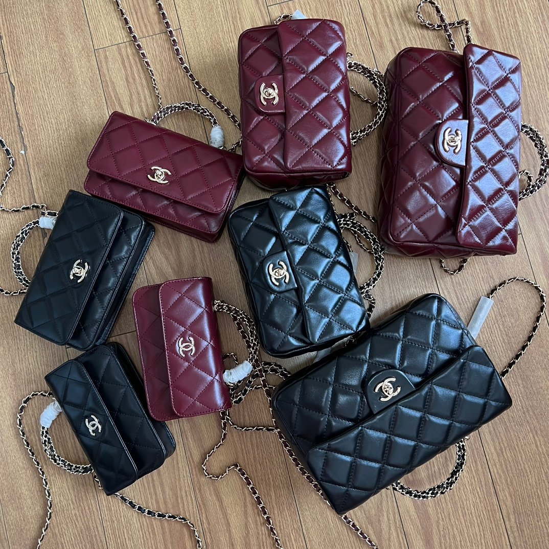 CC Classic Flap Burgundy/Black Leather - Bag