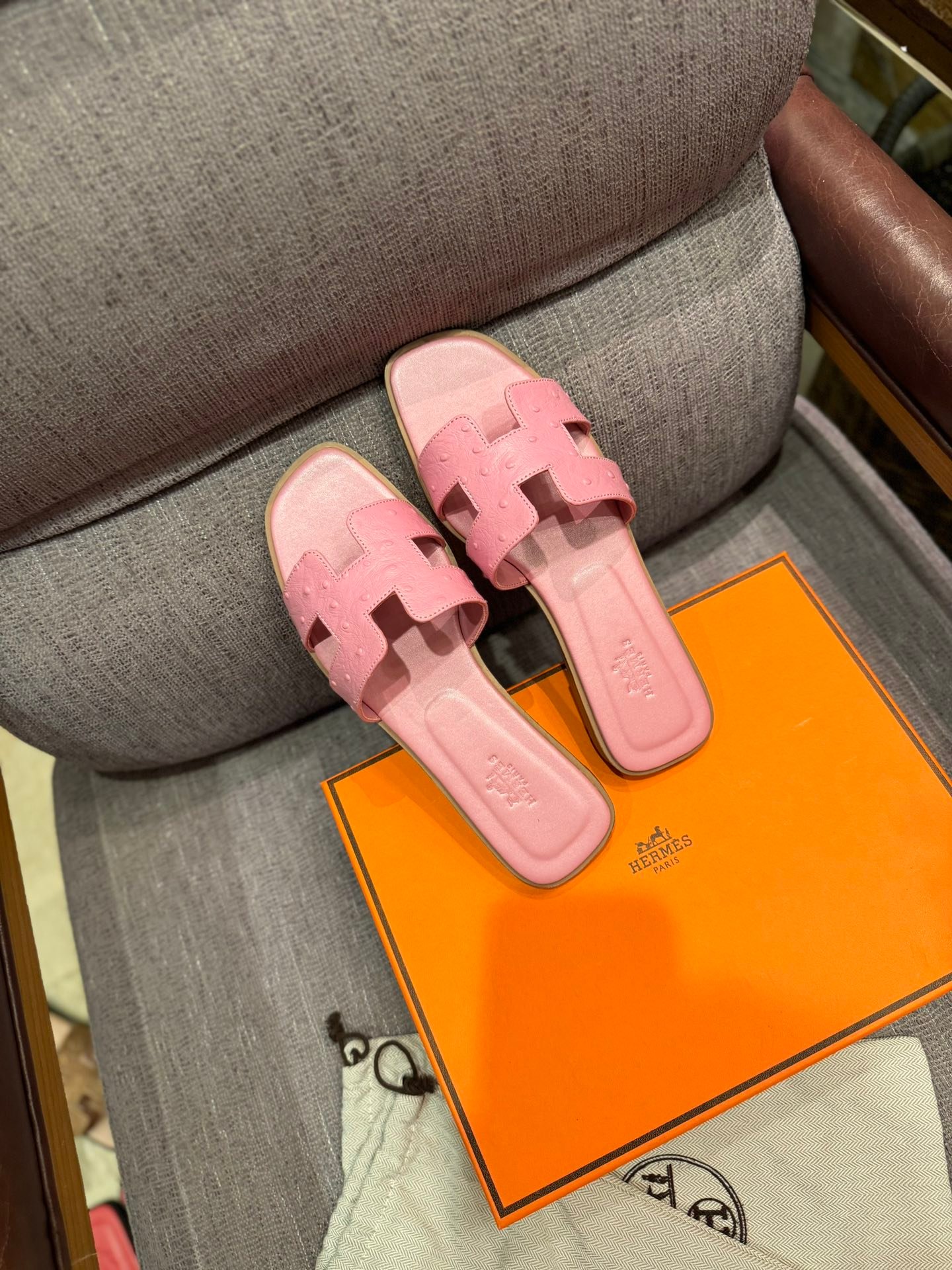 HM Oran Sandals Pink Suede - Slides - Image 3