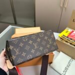 LV Pochette Metis Monogram Canvas – Bag