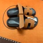 HM Izmir Sandals – Sandali – Marrone
