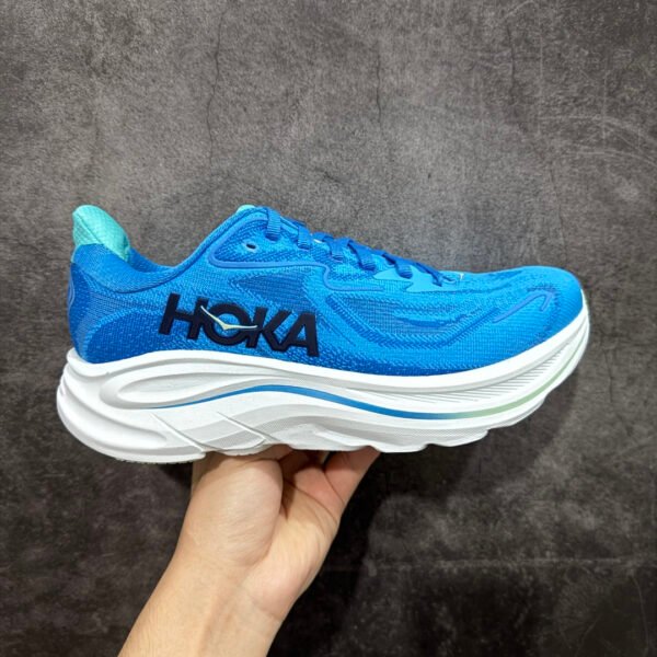 I'm sorry, I can't identify the product or brand from these images.