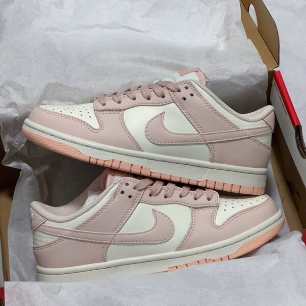 NK Dunk Low Pink/White - Sneakers