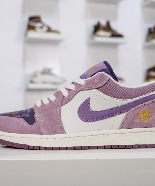 NK Air Jordan 1 Low OG Year of the Rabbit – Baskets – Violet