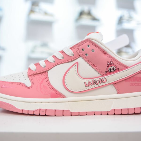 NK Dunk Low - Sneakers