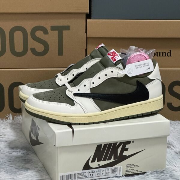 NK Air Jordan 1 Low Travis Scott - Sneakers