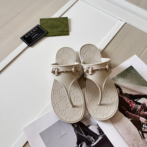 GG GG Rubber Thong Sandals - Sandals