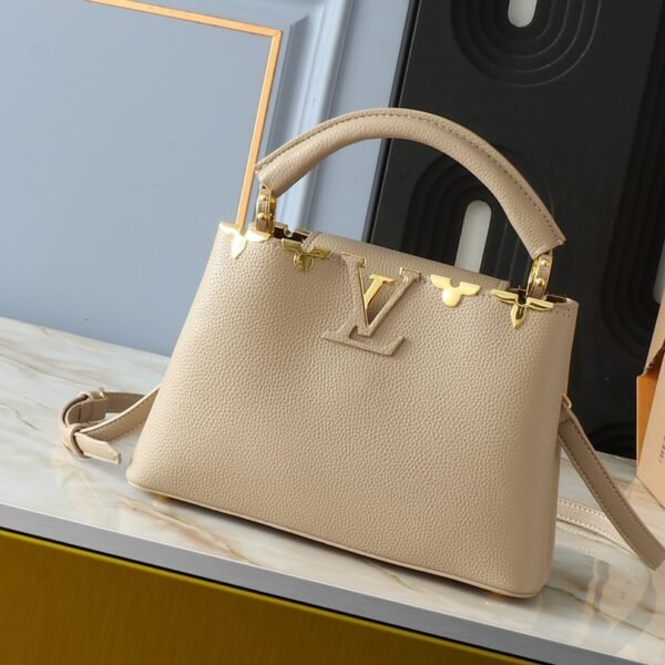 LV Capucines BB Beige Leather - Bag