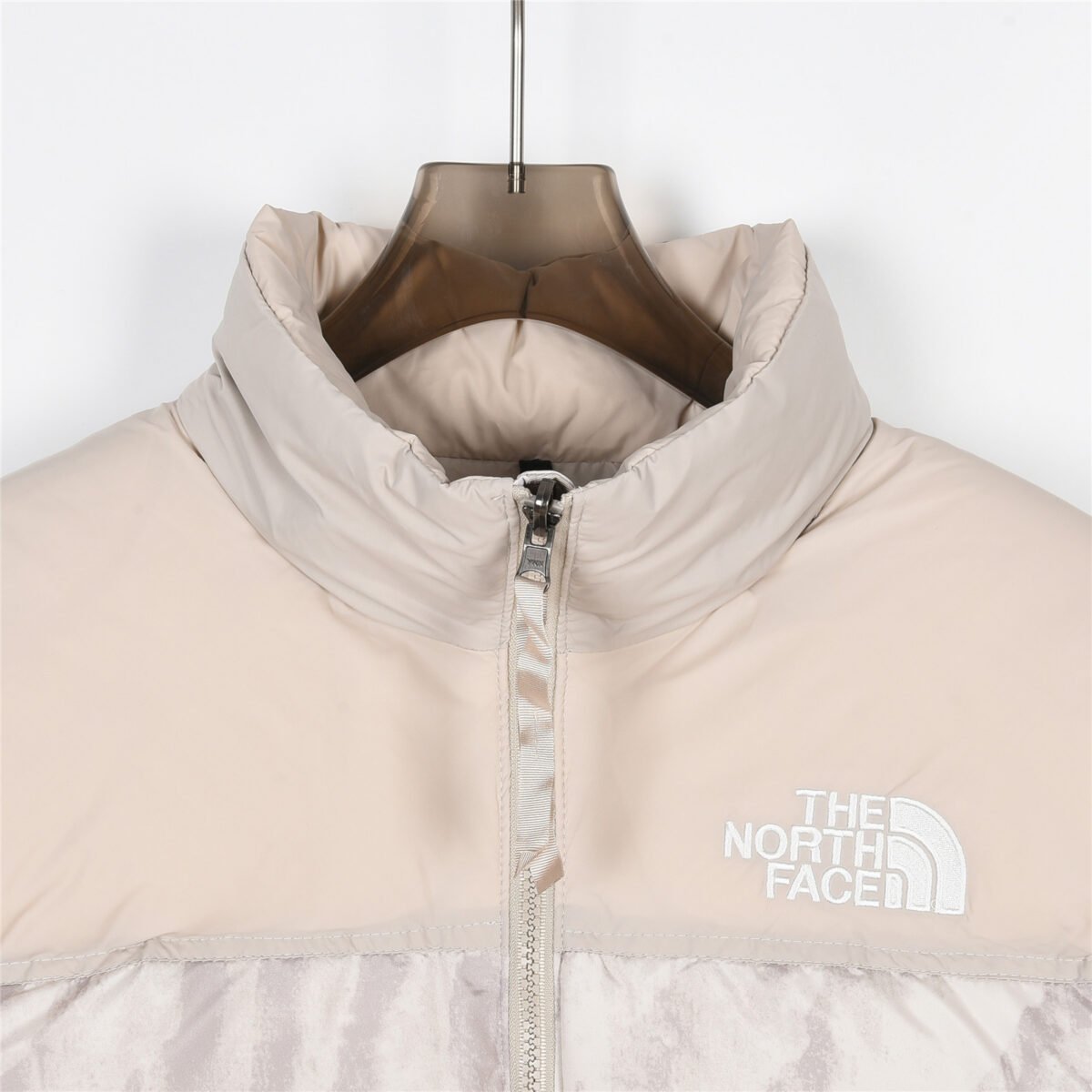 TNF 1996 Retro Nuptse Jacket – Jacke – Rot — 2
