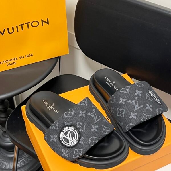 LV Waterfront Monogram Eclipse - Slides