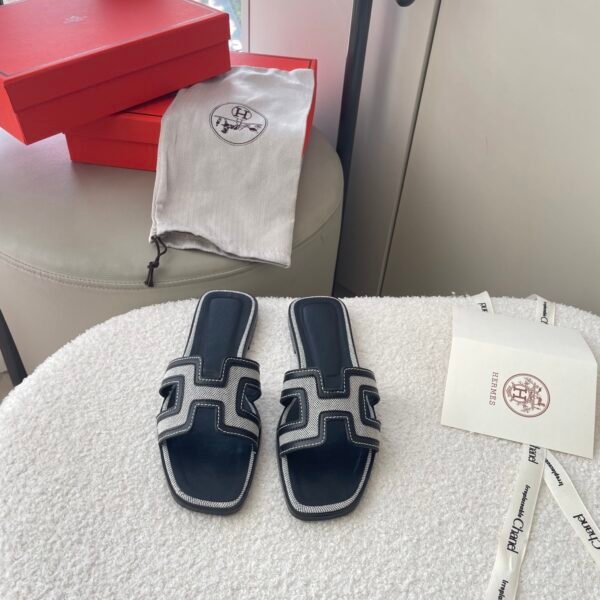 HM Oran Sandals - Sandals