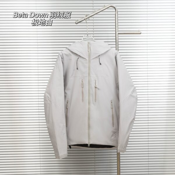 AR Beta Down Insulated Jacket - Jacket