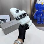 BAL Fluffy Slides White/Black – Slides