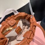 MIU Wander Matelassé – Bag – Red