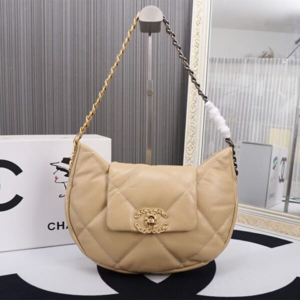 CC 19 Hobo Beige Leather - Bag
