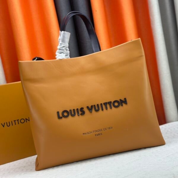 LV OnTheGo - Bag