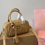 MIU Wander Matelassé Various Colors – Borsa