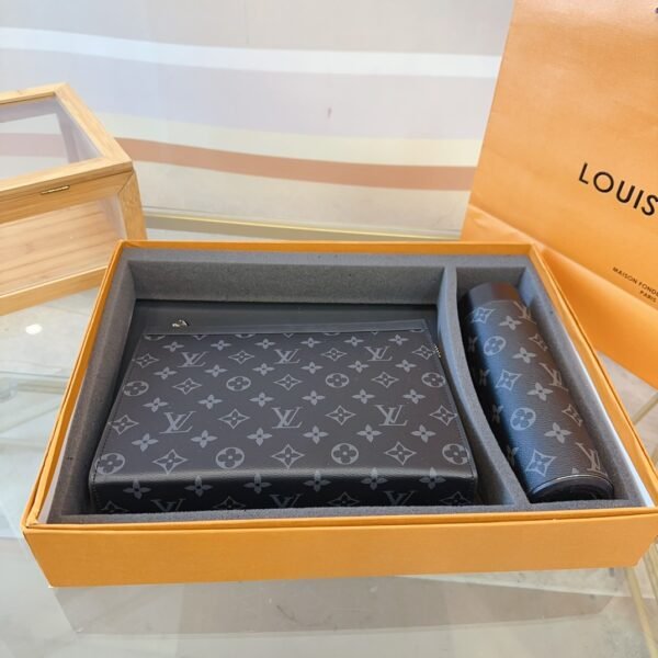 LV Pochette Voyage - Bag