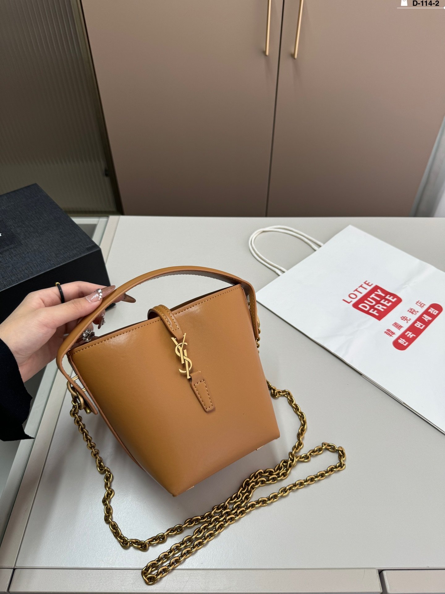 YSL Le Carré Bucket Leather - Bag - Image 2