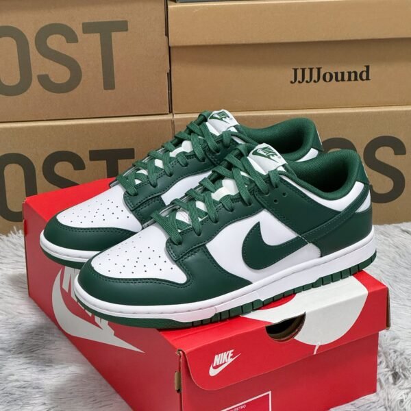 NK Dunk Low - Sneakers