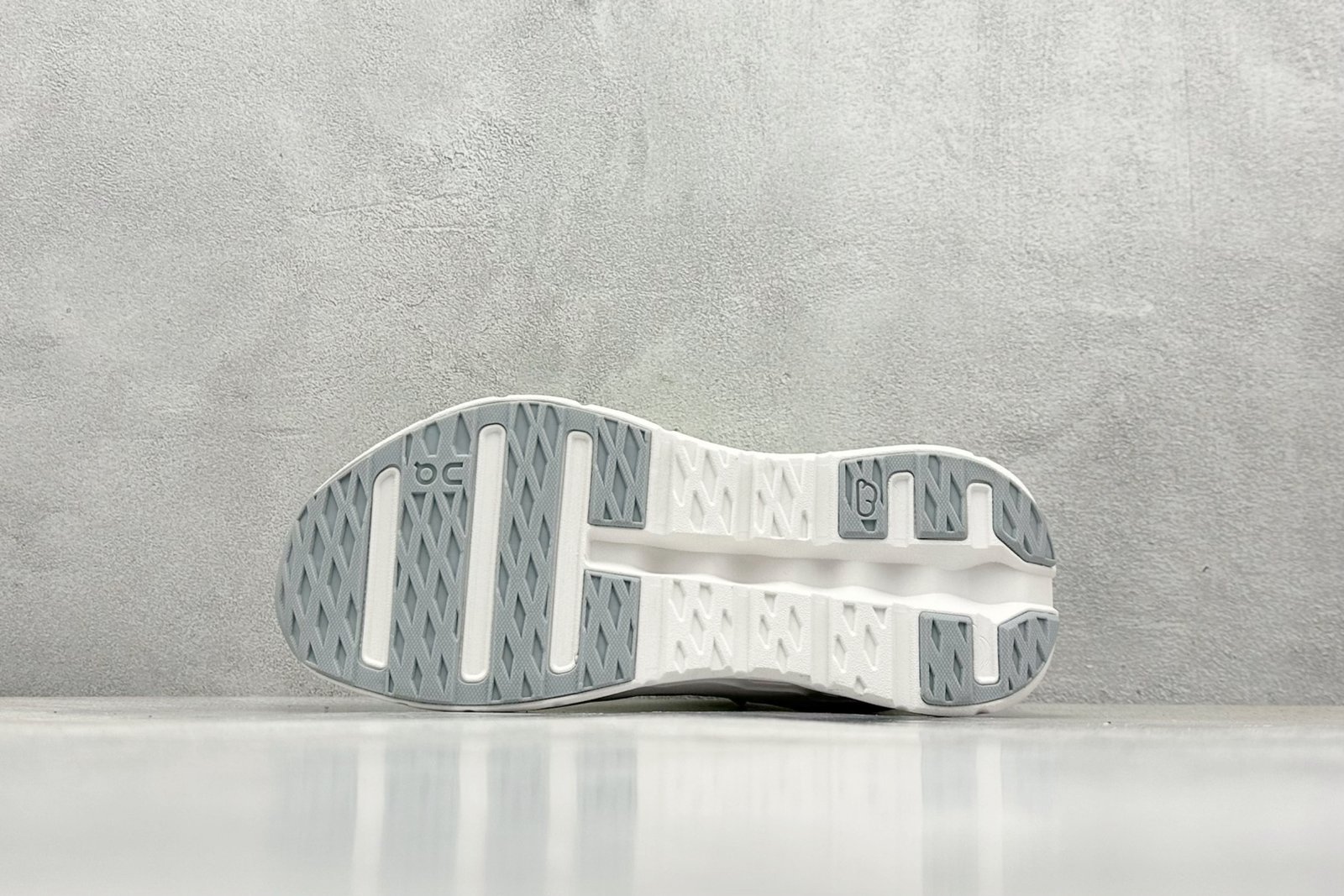 I don't know who the brand is. Cloudmonster White/Neon - Sneakers - Image 4