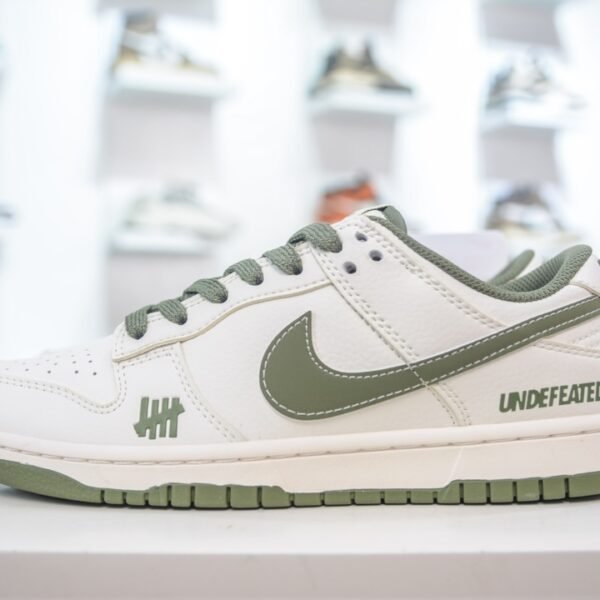 NK Dunk Low Undefeated 5 On It Green/White - Sneakers